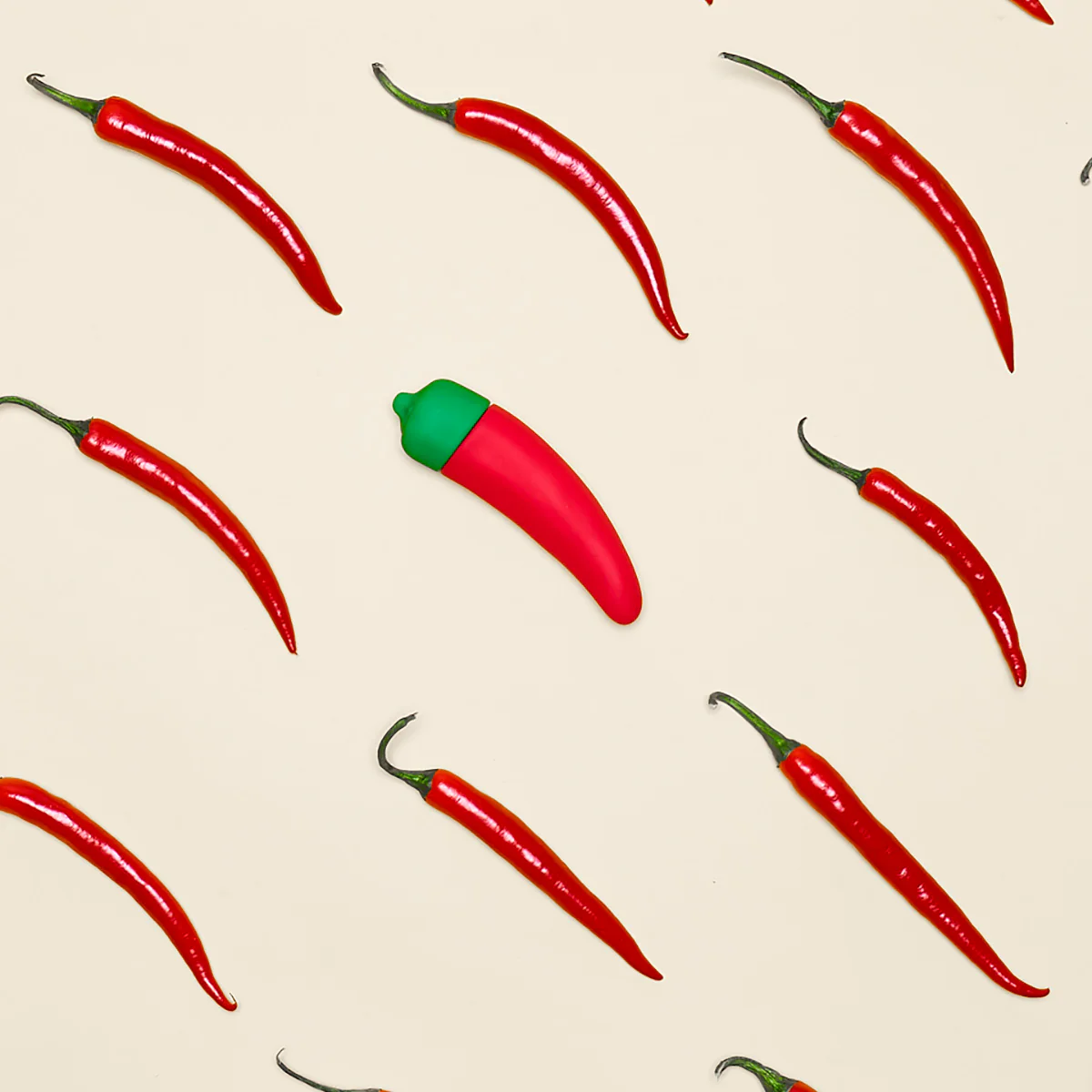 Chili Pepper Emojibator Bullet Vibrator - Image 4