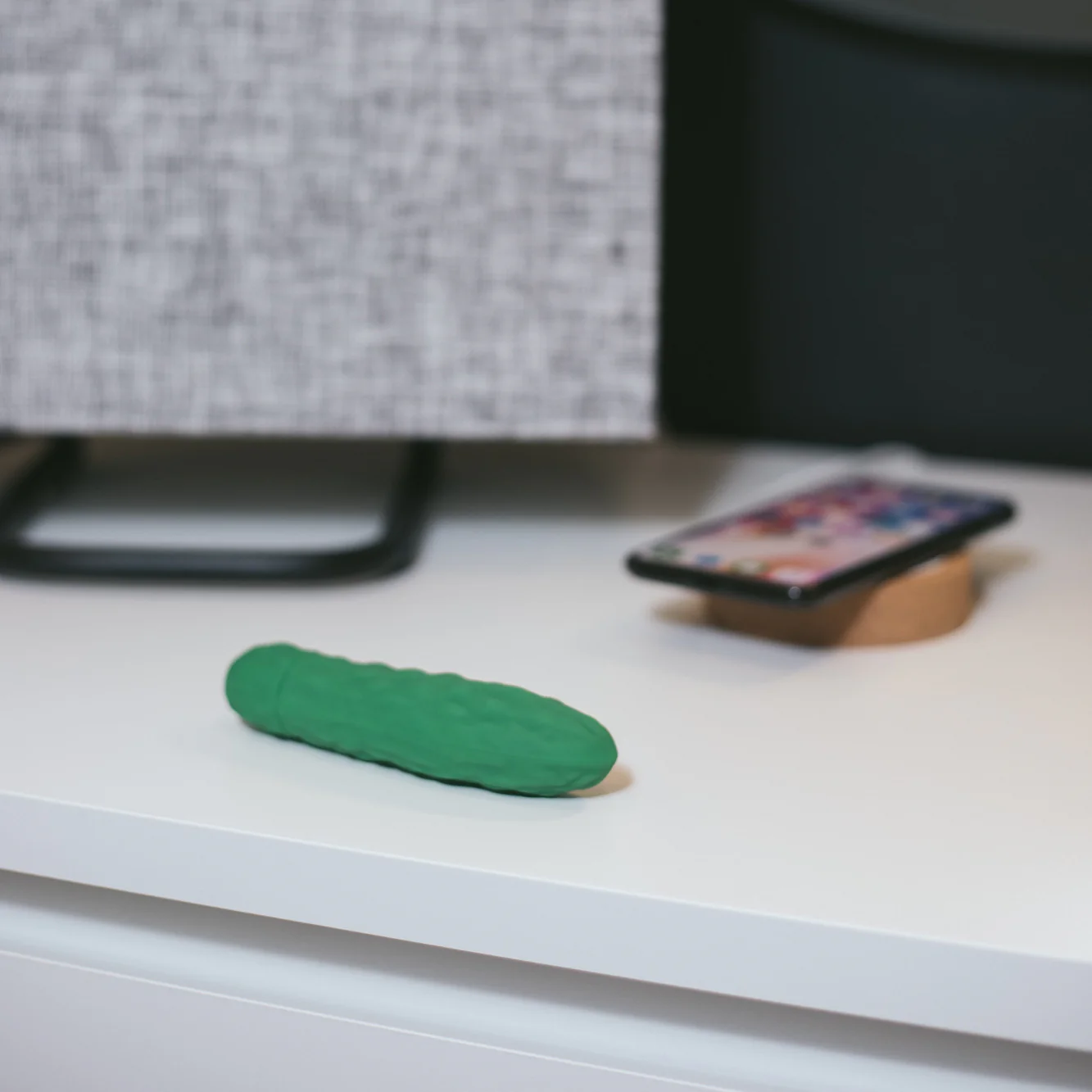 Pickle Emojibator Bullet Vibrator - Image 3