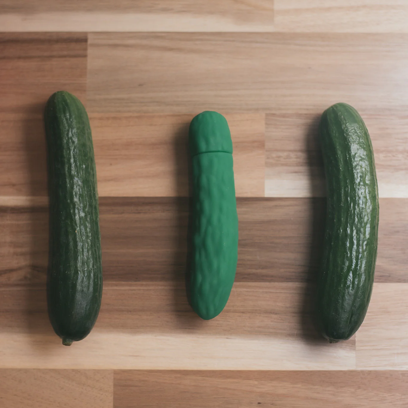 Pickle Emojibator Bullet Vibrator - Image 6